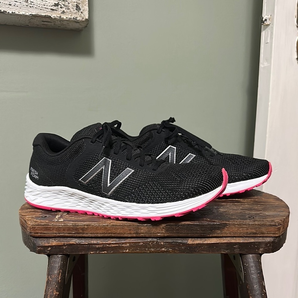 New Balance Women's Arishi Running Shoes - Black and Peony